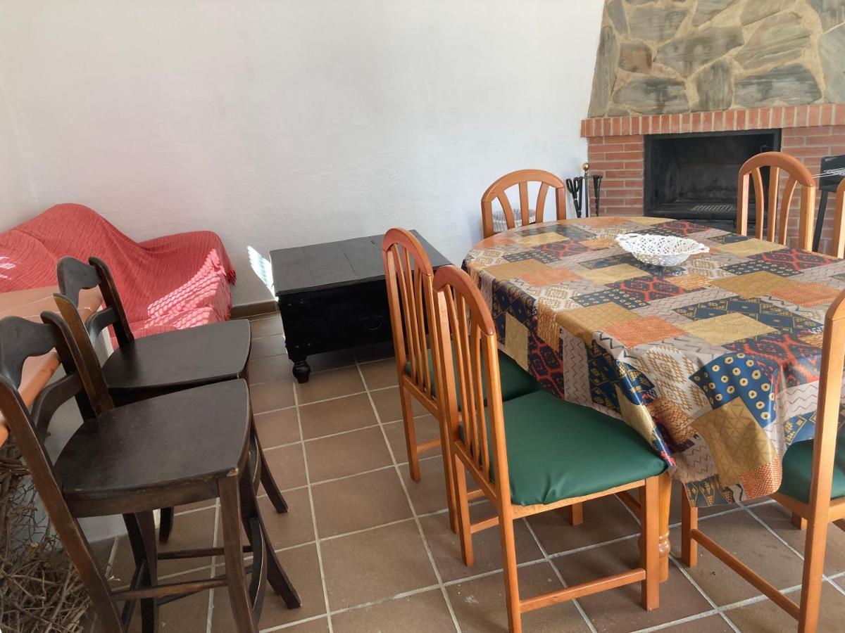 Casa Cueva Rural Estacion De Holiday home *